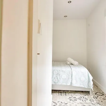 So Simply Ribeira Apartament *